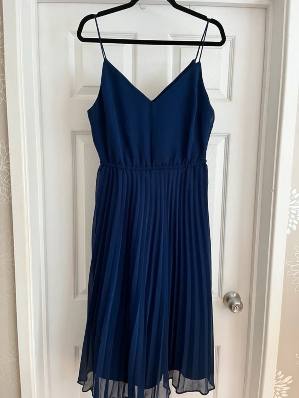 Navy Spaghetti Strap Pleated Maxi Dress